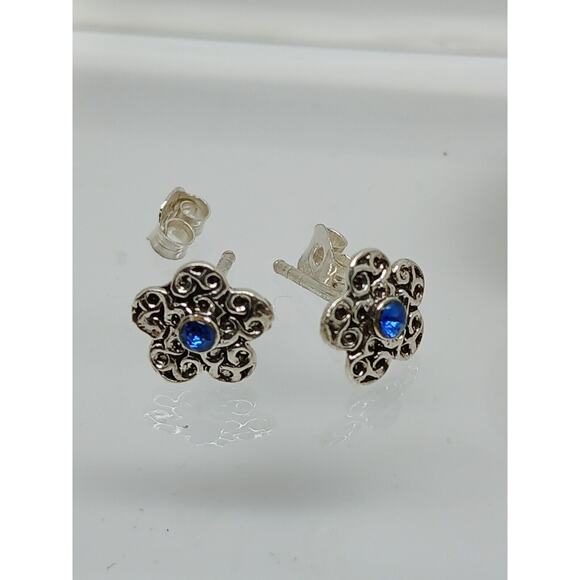 Vintage Estate Jewelry NOS .925 Sterling Silver Light Blue Crystal New Earrings - Picture 4 of 9